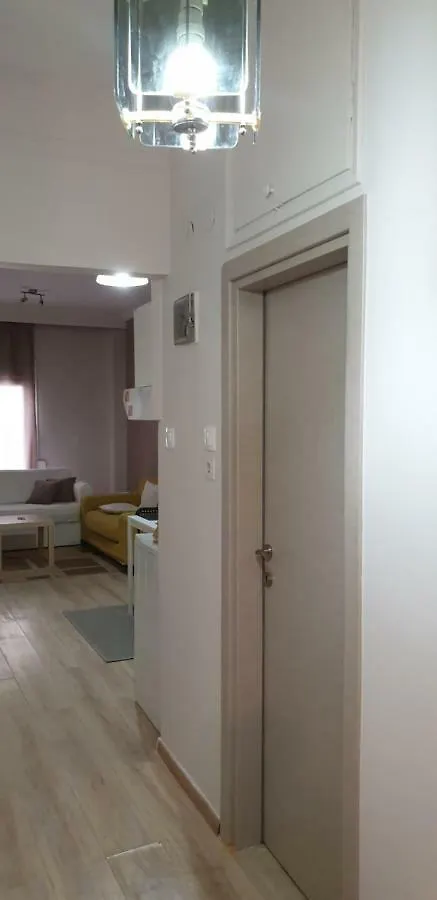Jane'S Home Салоники 0*,